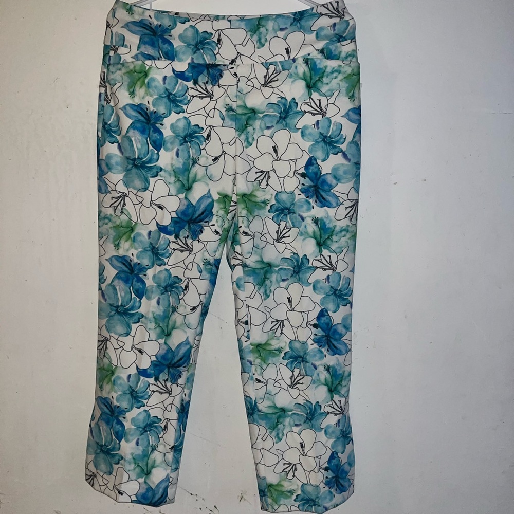 Floral Print Capris
